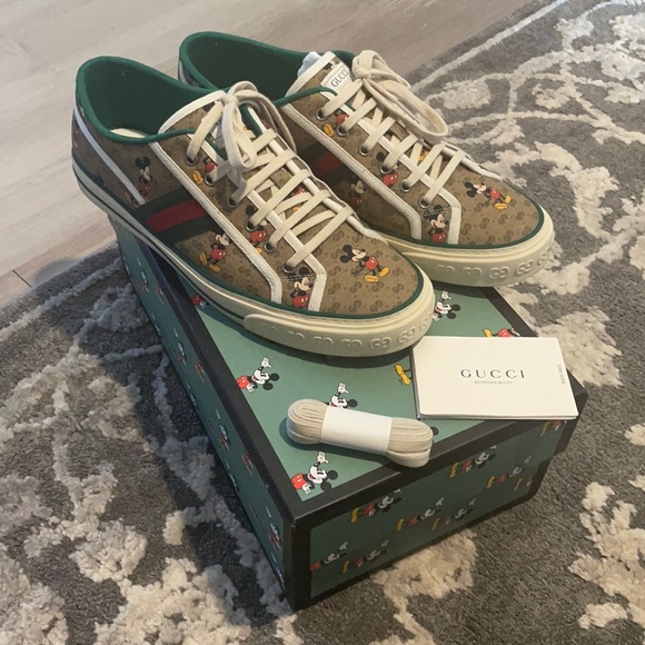 Men’s Gucci Mickey Mouse Shoes - Picture 2 of 5